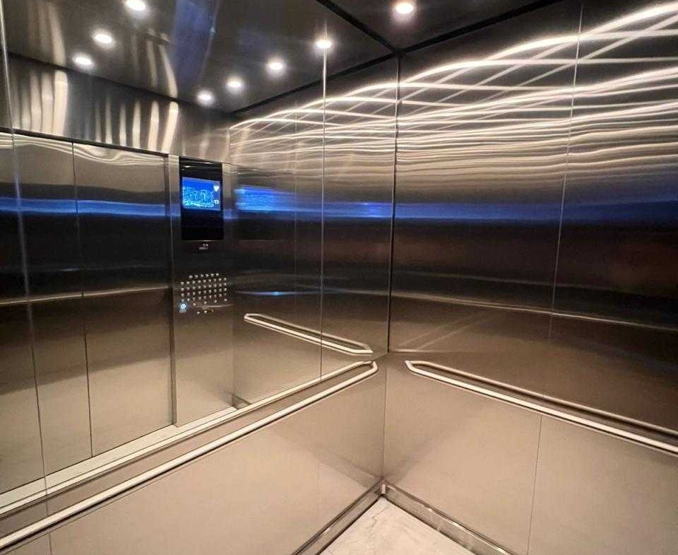 960