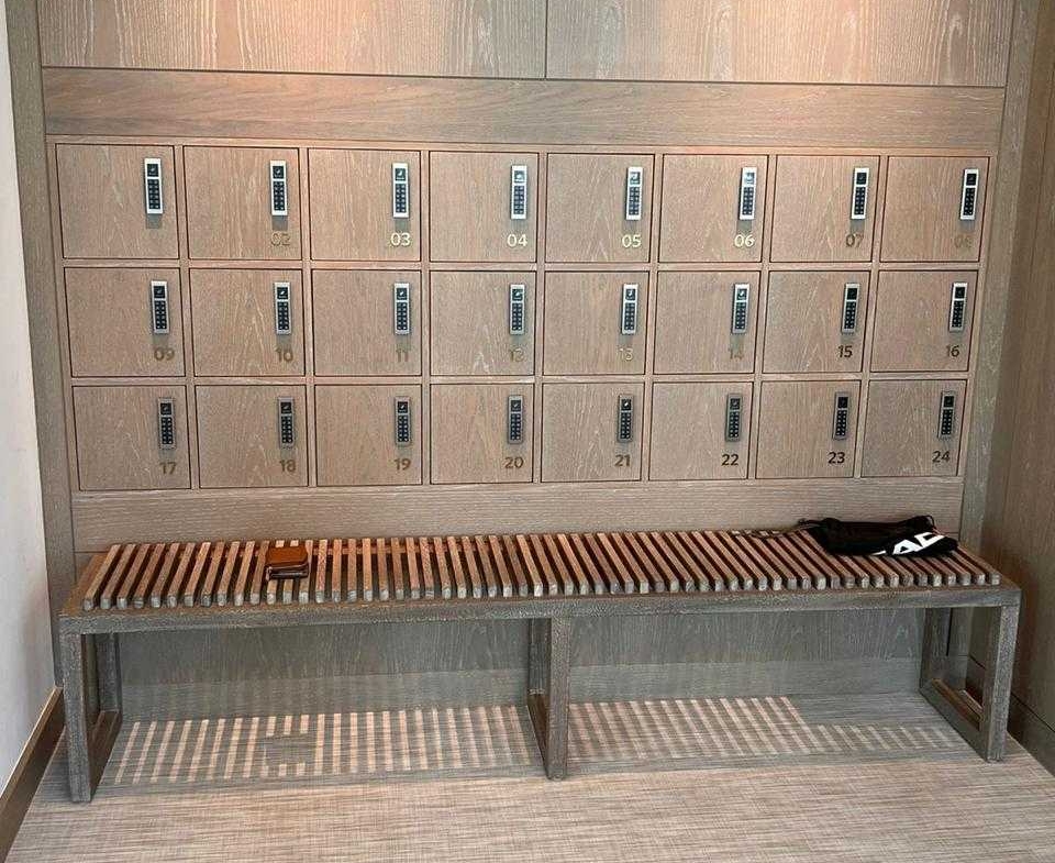 960