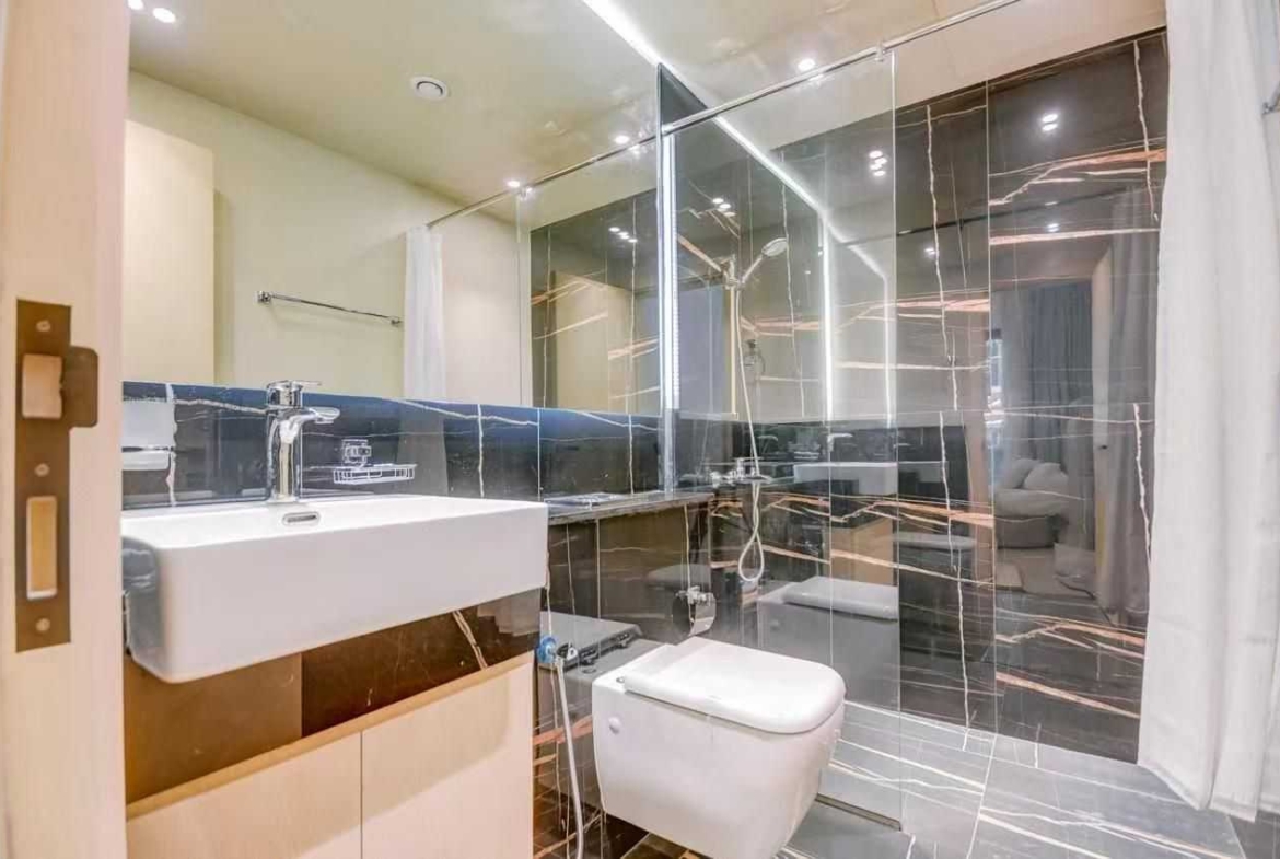 1170